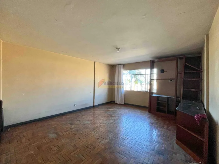 Foto 1 de Apartamento com 4 Quartos para alugar, 114m² em Porto Velho, Divinópolis