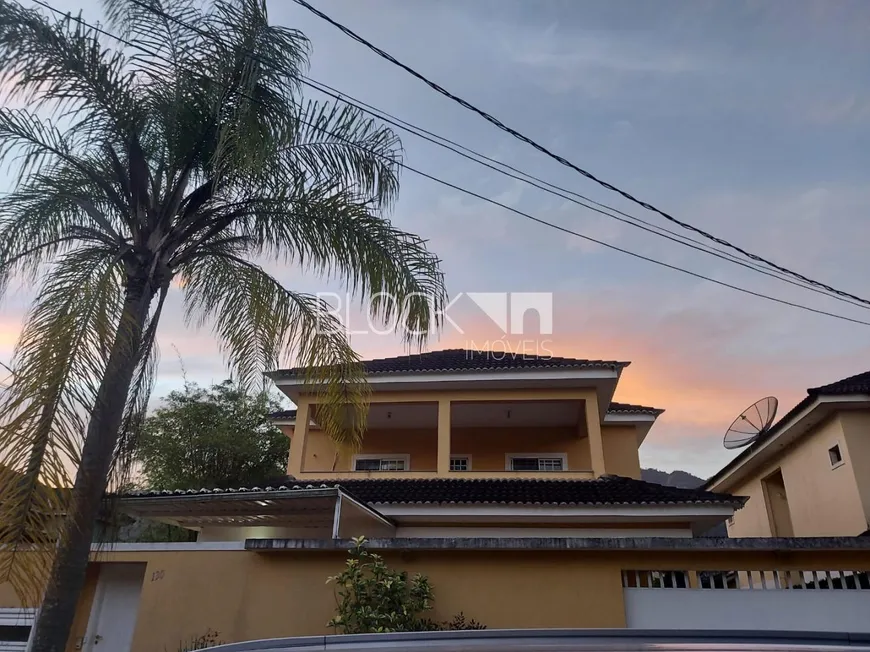 Foto 1 de Casa de Condomínio com 5 Quartos para alugar, 360m² em Vargem Pequena, Rio de Janeiro