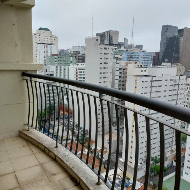 Foto 1 de Apartamento com 1 Quarto para alugar, 45m² em Jardins, São Paulo