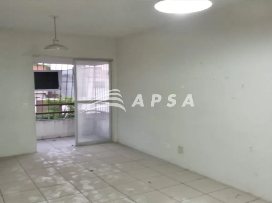 Foto 1 de Apartamento com 2 Quartos para alugar, 65m² em Candeias, Jaboatão dos Guararapes