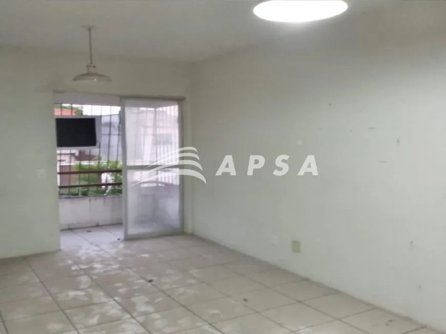 Foto 1 de Apartamento com 2 Quartos para alugar, 66m² em Candeias, Jaboatão dos Guararapes