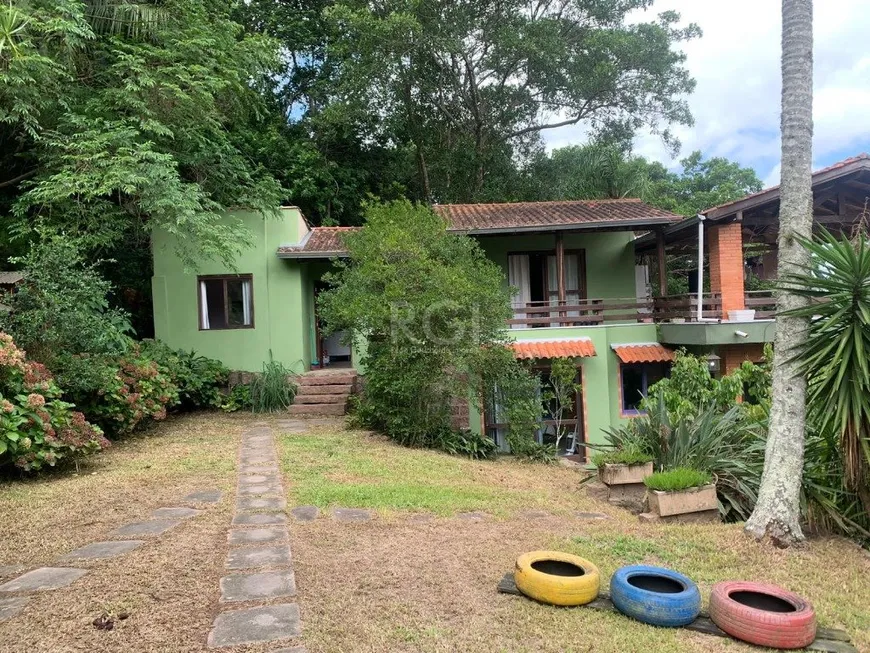Foto 1 de Casa com 3 Quartos à venda, 201m² em Ponta Grossa, Porto Alegre