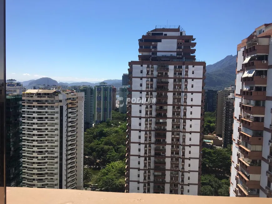 Foto 1 de Apartamento com 3 Quartos à venda, 127m² em Barra da Tijuca, Rio de Janeiro