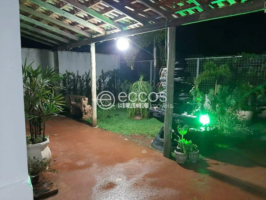 Foto 1 de Fazenda/Sítio com 3 Quartos à venda, 75m² em Area Rural de Uberlandia, Uberlândia