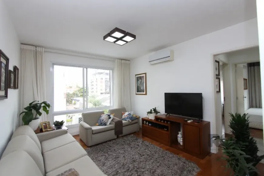 Foto 1 de Apartamento com 2 Quartos à venda, 75m² em Menino Deus, Porto Alegre