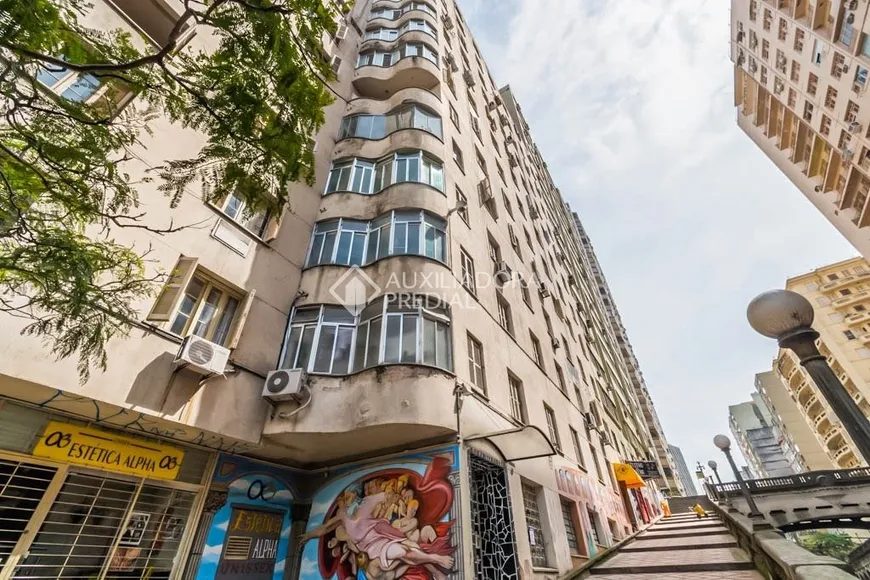 Foto 1 de Apartamento com 2 Quartos para alugar, 50m² em Centro Histórico, Porto Alegre
