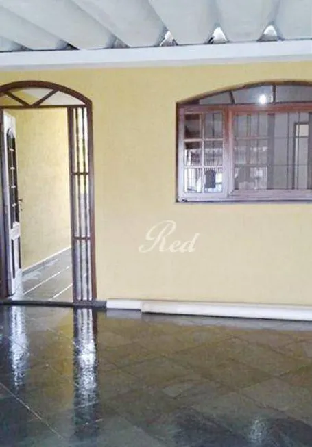 Foto 1 de Casa com 3 Quartos à venda, 195m² em Vila Figueira, Suzano