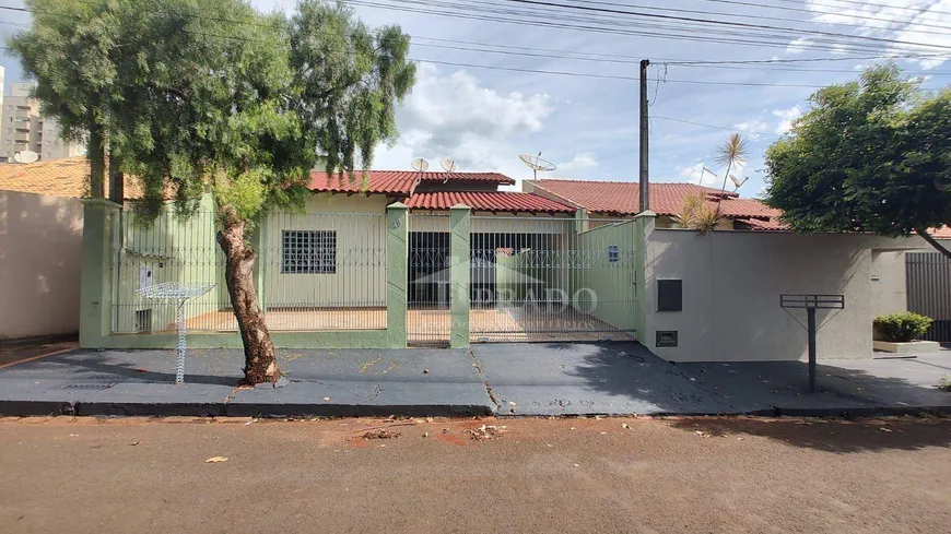 Foto 1 de Casa com 3 Quartos à venda, 171m² em , Ibiporã