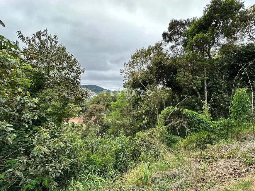 Foto 1 de Lote/Terreno à venda, 743m² em Barra do Imbuí, Teresópolis