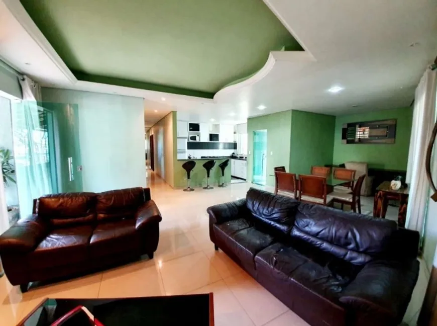 Foto 1 de Casa com 3 Quartos à venda, 154m² em Alto Ipiranga, Mogi das Cruzes
