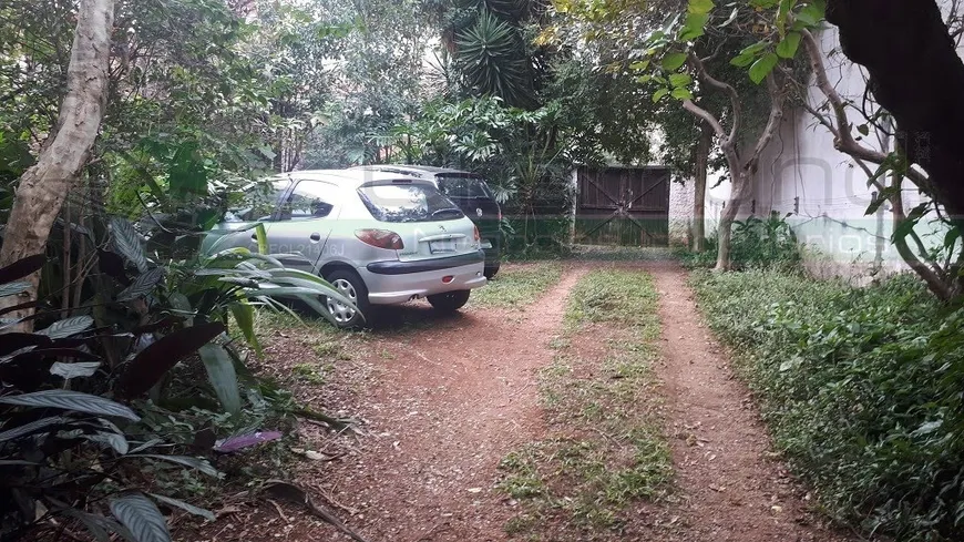 Foto 1 de Lote/Terreno à venda, 150m² em Vila Gumercindo, São Paulo