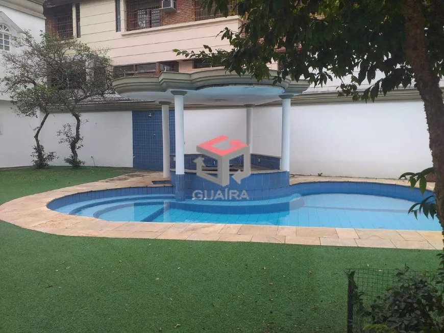 Foto 1 de Sobrado com 5 Quartos para alugar, 800m² em Jardim São Caetano, São Caetano do Sul