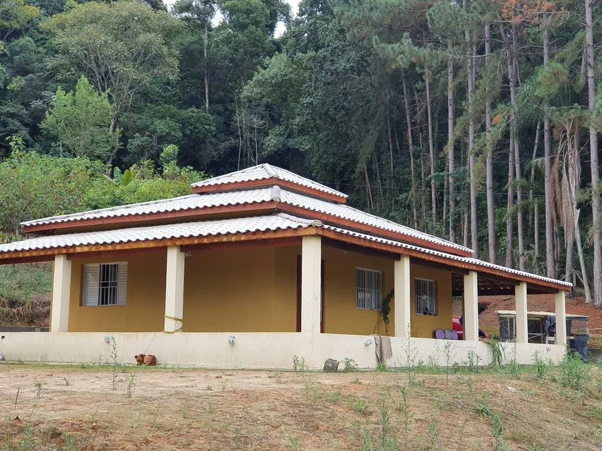 Foto 1 de Fazenda/Sítio com 2 Quartos à venda, 1950m² em QUINTAS DE PIRAPORA, Salto de Pirapora