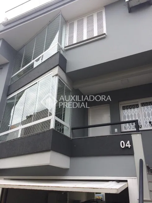 Foto 1 de Casa de Condomínio com 3 Quartos à venda, 213m² em Jardim Isabel, Porto Alegre