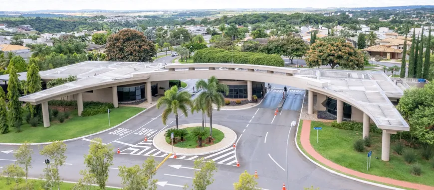 Foto 1 de Casa com 4 Quartos à venda, 293m² em Jardins Paris, Goiânia