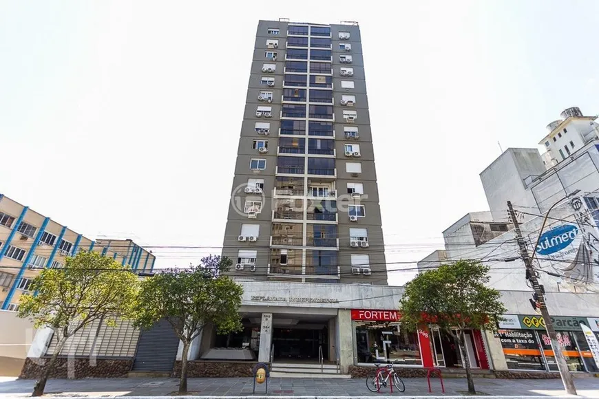 Foto 1 de Apartamento com 1 Quarto à venda, 55m² em Independência, Porto Alegre