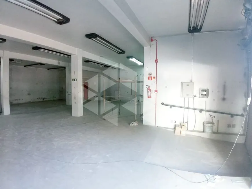 Foto 1 de Sala Comercial para alugar, 701m² em Pio X, Caxias do Sul