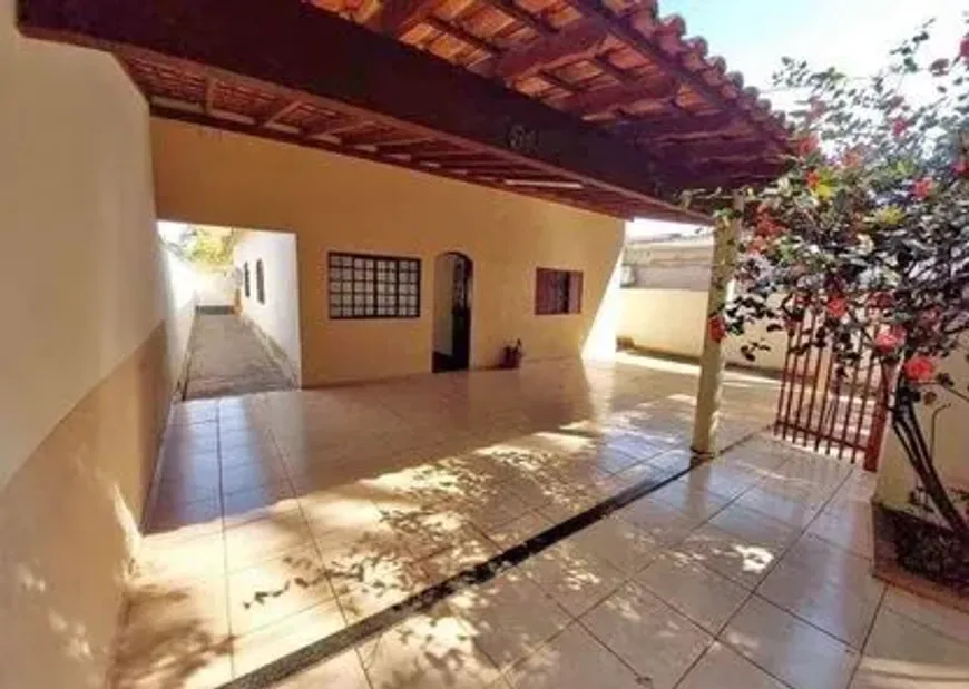 Foto 1 de Casa com 2 Quartos à venda, 85m² em Eldorado, Serra