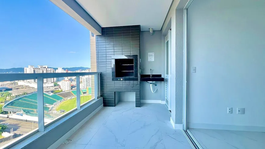 Foto 1 de Apartamento com 2 Quartos à venda, 81m² em Balneário, Florianópolis