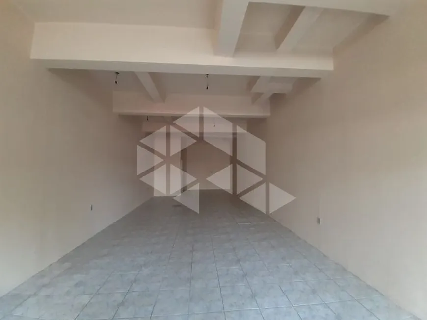 Foto 1 de Sala Comercial para alugar, 82m² em Navegantes, Porto Alegre