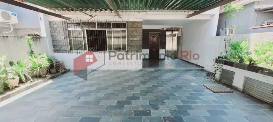 Foto 1 de Casa com 5 Quartos à venda, 150m² em Parada de Lucas, Rio de Janeiro