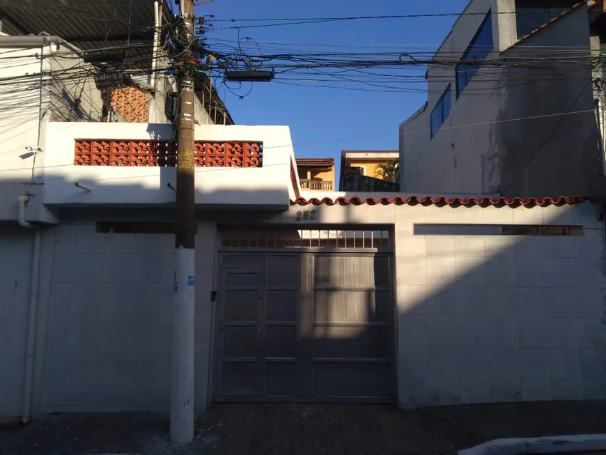 Foto 1 de Casa com 2 Quartos à venda, 120m² em Vila Talarico, São Paulo