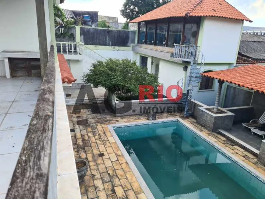 Foto 1 de Casa com 5 Quartos à venda, 302m² em Praça Seca, Rio de Janeiro