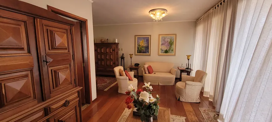 Foto 1 de Apartamento com 4 Quartos à venda, 279m² em Cambuí, Campinas