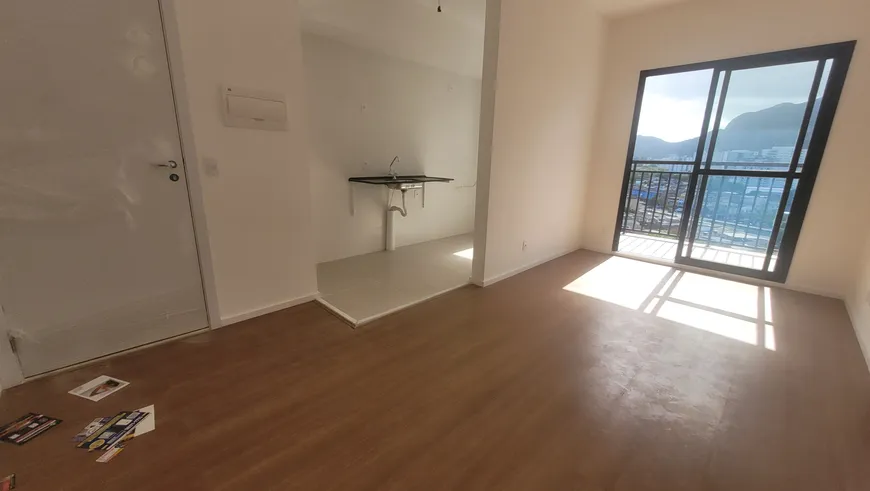 Foto 1 de Apartamento com 2 Quartos à venda, 56m² em Barra da Tijuca, Rio de Janeiro