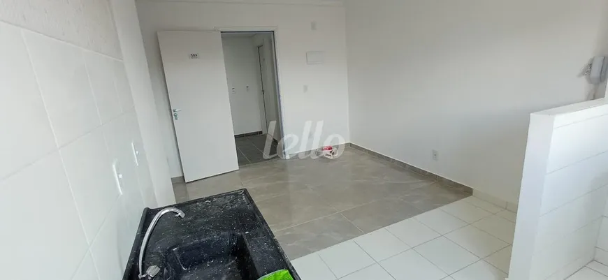 Foto 1 de Apartamento com 2 Quartos para alugar, 50m² em Jardim Vila Rica, Santo André