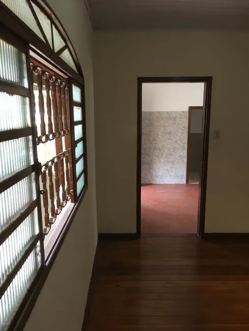 Foto 1 de Casa com 2 Quartos à venda, 250m² em Vila Nair, São Paulo