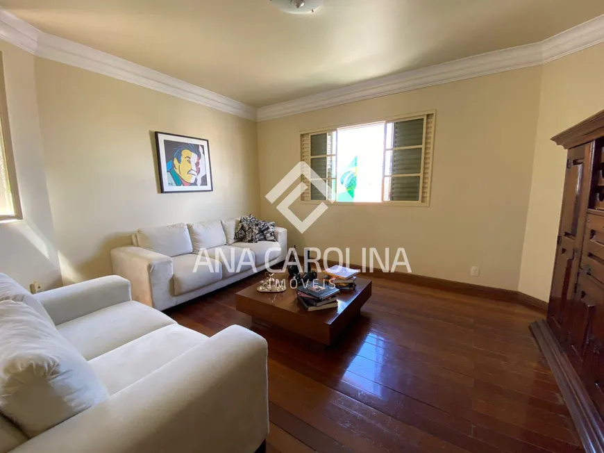 Foto 1 de Apartamento com 2 Quartos à venda, 140m² em São José, Montes Claros