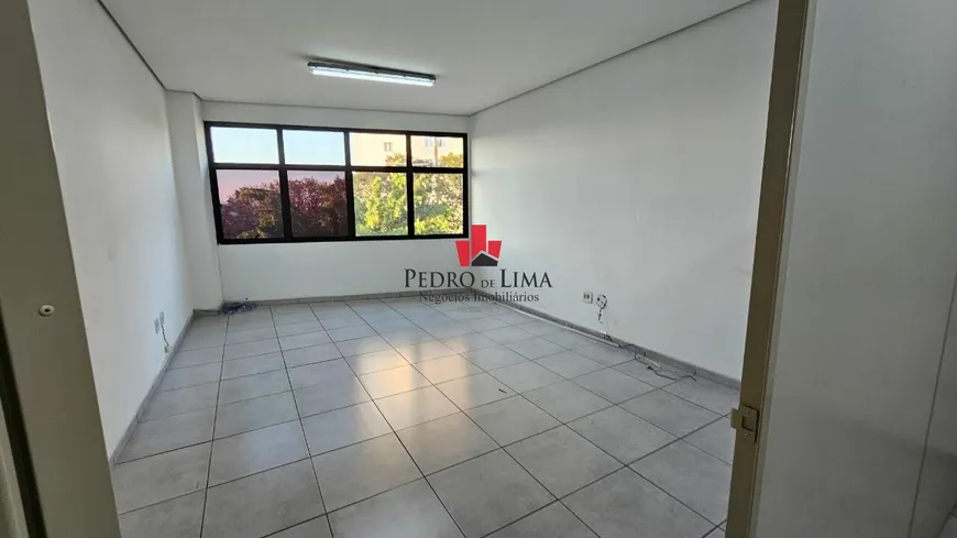 Foto 1 de Sala Comercial para alugar, 38m² em Vila Marieta, São Paulo