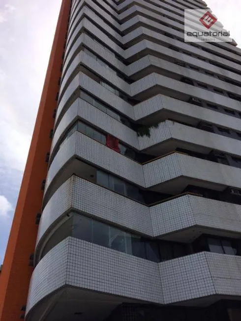 Foto 1 de Apartamento com 3 Quartos à venda, 216m² em Dionísio Torres, Fortaleza