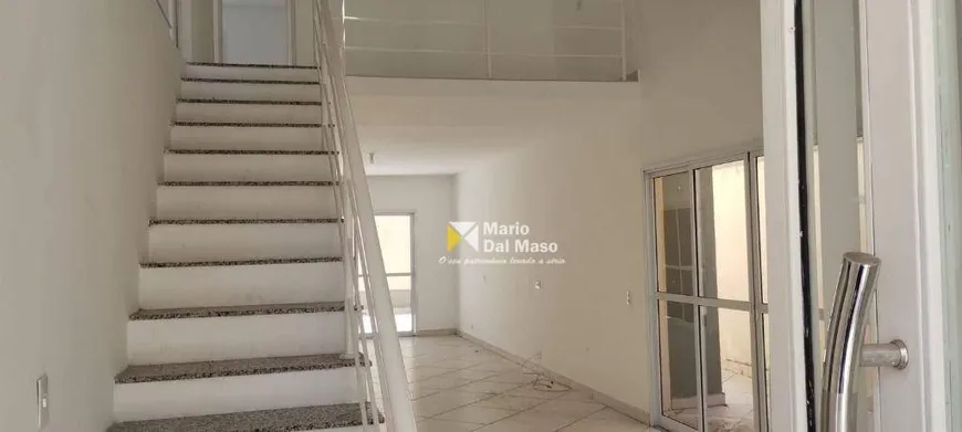 Foto 1 de Casa com 4 Quartos para alugar, 330m² em Moema, São Paulo