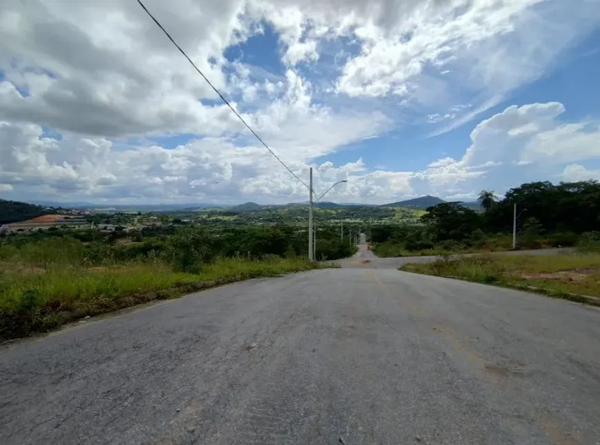 Foto 1 de Lote/Terreno à venda, 400m² em Teixeirinha, Betim