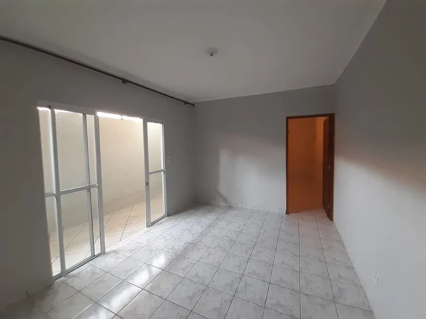 Foto 1 de Casa com 3 Quartos à venda, 80m² em Jardim Itapoa, São José dos Campos