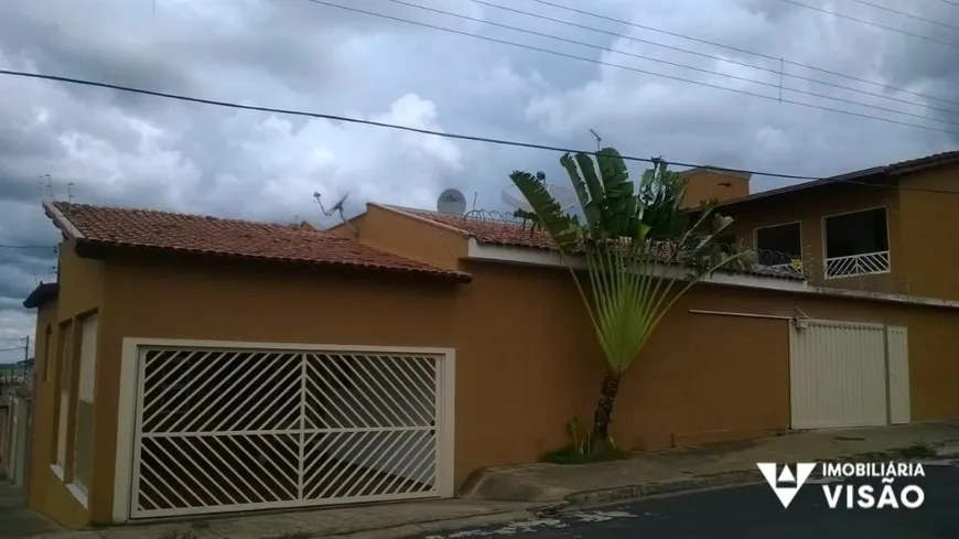 Foto 1 de Casa com 3 Quartos à venda, 100m² em Conjunto Manoel Mendes, Uberaba