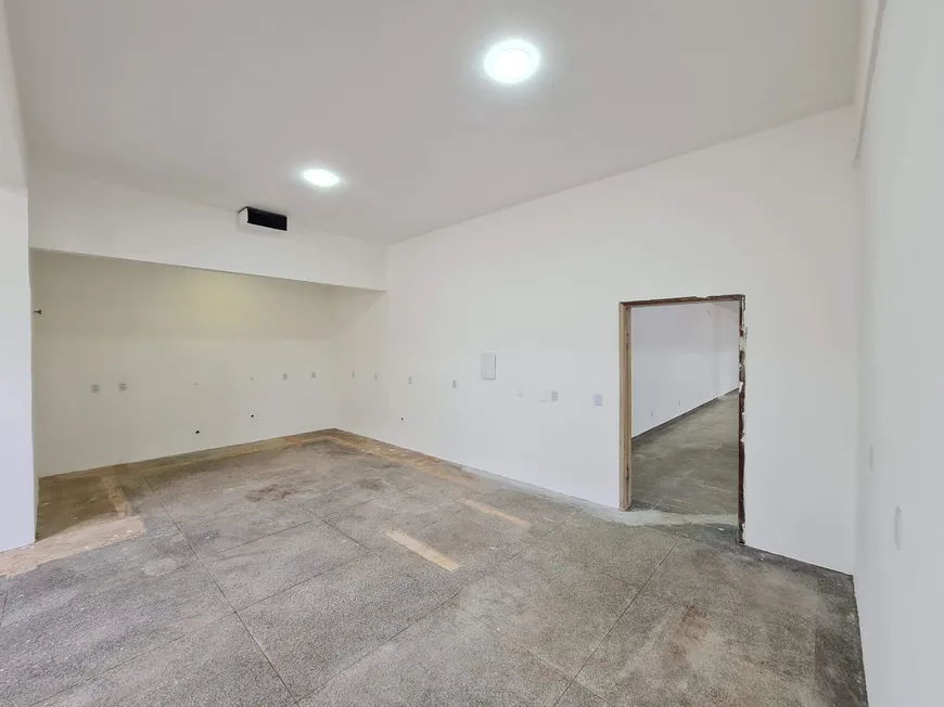 Foto 1 de Sala Comercial para alugar, 18m² em Vila Redenção, Goiânia