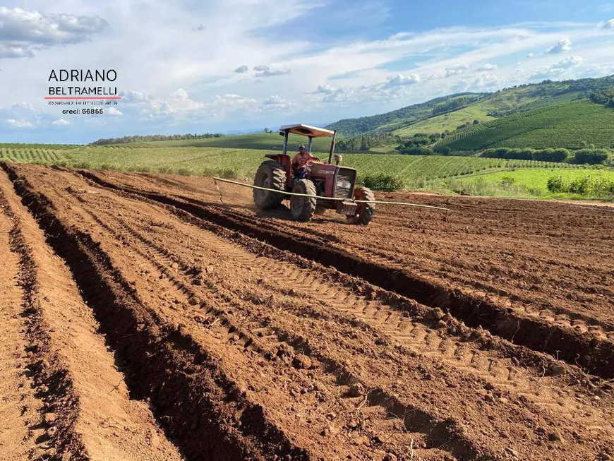 Foto 1 de Lote/Terreno à venda, 729m² em Centro, Bom Sucesso