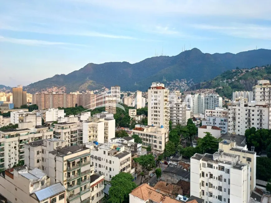 Foto 1 de Apartamento com 2 Quartos para alugar, 54m² em Grajaú, Rio de Janeiro
