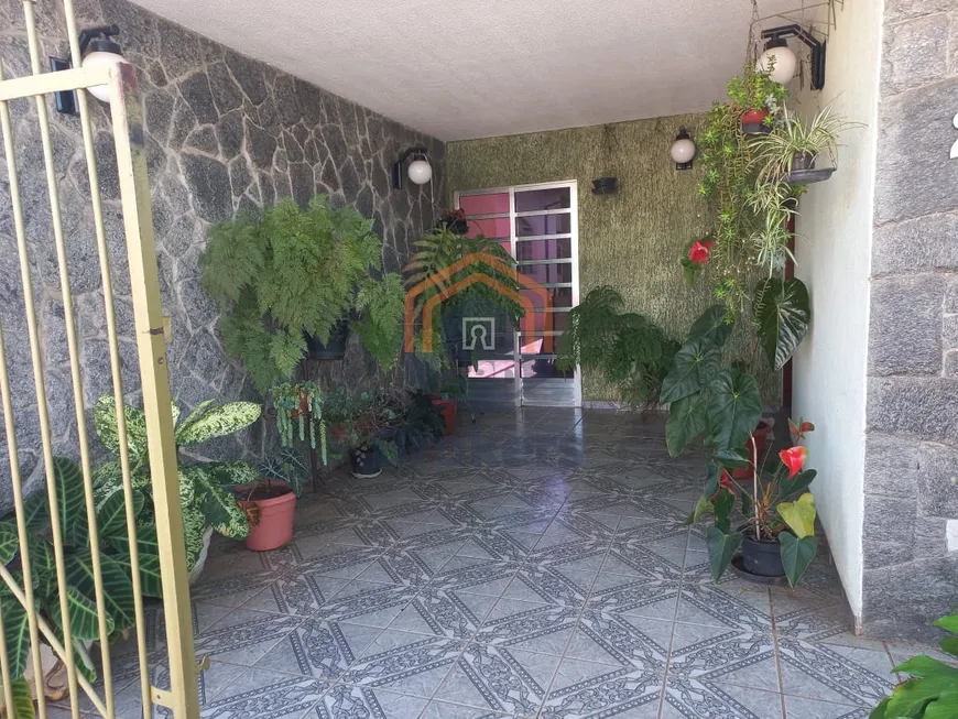 Foto 1 de Casa com 4 Quartos para venda ou aluguel, 190m² em Vianelo, Jundiaí