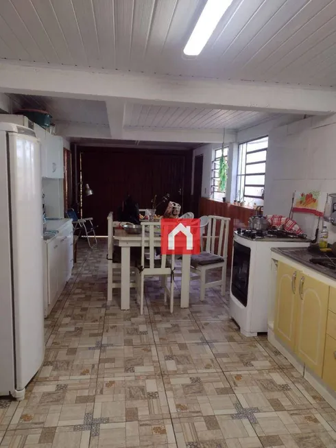 Foto 1 de Casa com 2 Quartos à venda, 80m² em Planalto, Caxias do Sul