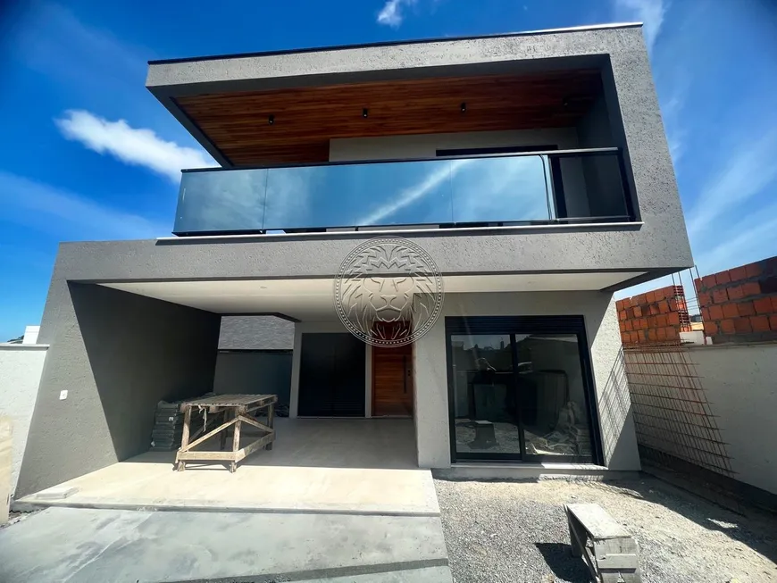 Foto 1 de Casa com 3 Quartos à venda, 215m² em Lagoa da Conceição, Florianópolis