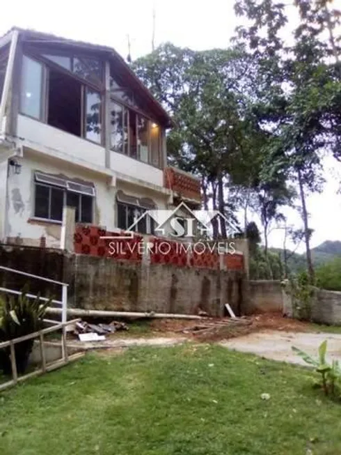 Foto 1 de Casa com 5 Quartos à venda, 425m² em Retiro, Petrópolis