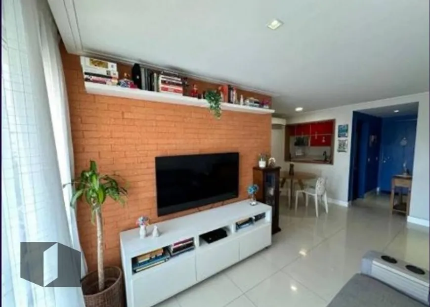 Foto 1 de Apartamento com 3 Quartos à venda, 79m² em Recreio Dos Bandeirantes, Rio de Janeiro