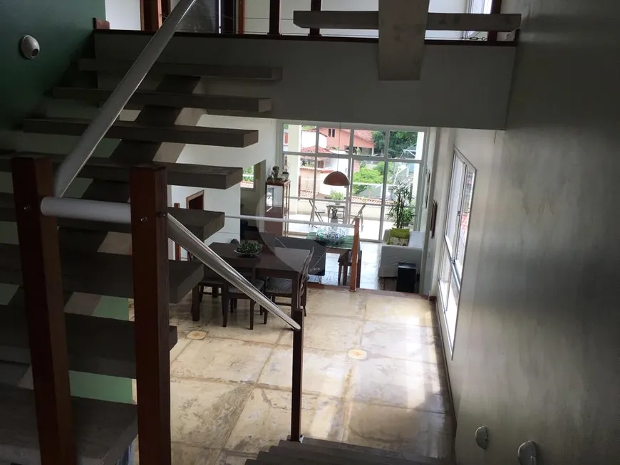 Foto 1 de Casa com 4 Quartos à venda, 300m² em Fradinhos, Vitória