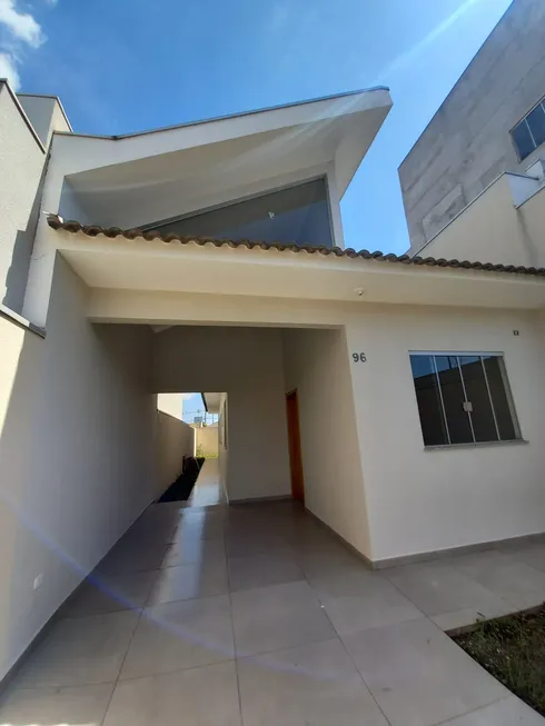 Foto 1 de Casa com 3 Quartos para alugar, 83m² em Jardim Bela Vista II, Paiçandu