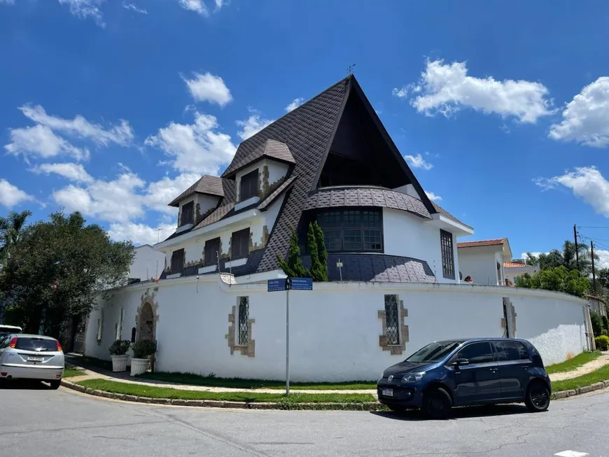 Foto 1 de Casa com 4 Quartos para alugar, 359m² em Jardim São Caetano, São Caetano do Sul