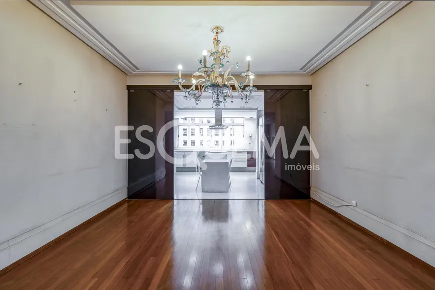 Foto 1 de Apartamento com 2 Quartos à venda, 250m² em Jardim América, São Paulo